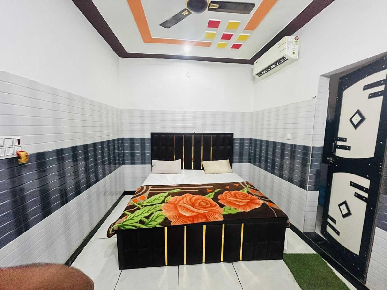 Spot On Hotel Masuri メーラト エクステリア 写真